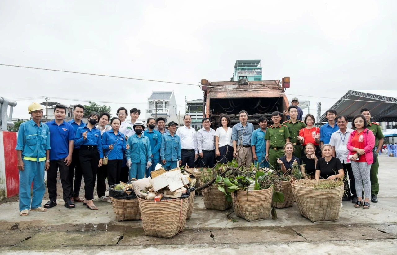 UNDP and The Ocean Cleanup kick off 'Green Heroes, Clean Tech' programme to combat plastic pollution in Vietnam’s waterways