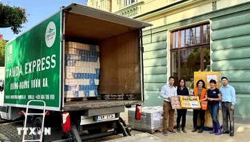 Vietnamese community joins hands for Czech Republic’s flood relief efforts