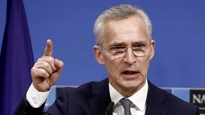 Xung đột Ukraine: NATO tuyên bố càng cấp nhiều vũ khí cho Kiev, hòa bình càng đến sớm, Nga cảnh báo nguy cơ chiến tranh hạt nhân Xung đột Ukraine: NATO tuyên bố càng cấp nhiều vũ khí cho Kiev, hòa bình càng đến sớm, Nga cảnh báo nguy cơ chiến tranh hạt nhân