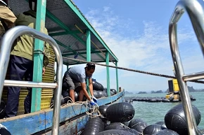 Banks discuss measures to support typhoon-affected customers