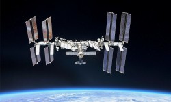 Hai phi hành gia Nga lập kỷ lục số ngày lưu trú trên ISS