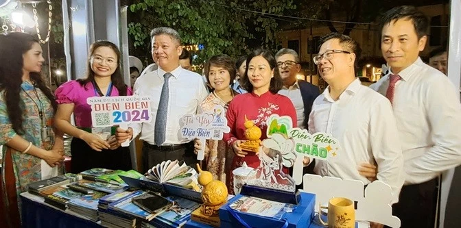 Khai mạc Festival Thu Hà Nội 2024