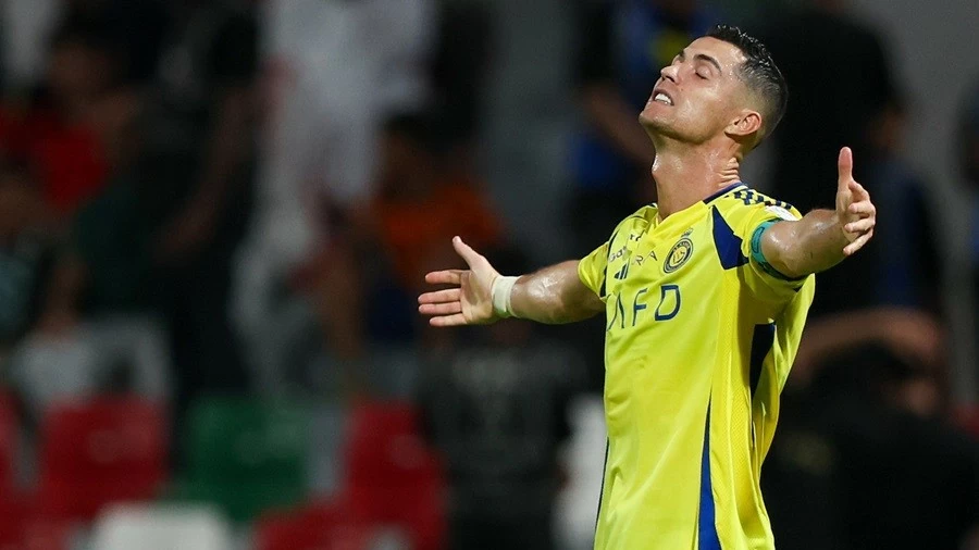 Ronaldo ăn mừng đặc biệt sau chiến thắng của Al Nassr