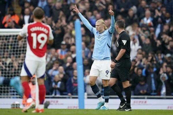 Cán mốc 100 bàn thắng cho Man City, Haaland cân bằng kỷ lục cùng Ronaldo