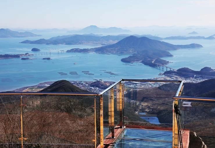 A view of the Namparang Trail, a south coastal section of the Korea Dulle Trail in this Dec. 13, 2022 photo. Korea Times file