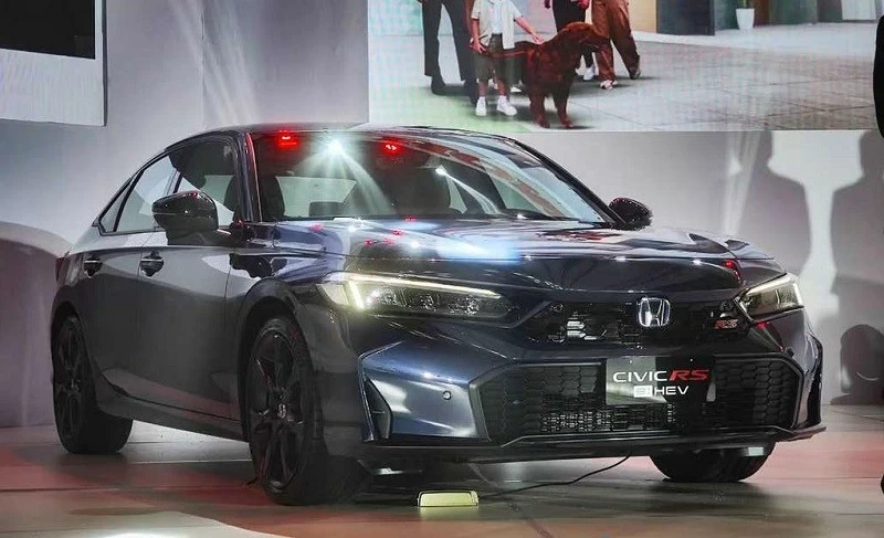 Honda Civic e:HEV 2025 trình làng tại thị trường Philippines