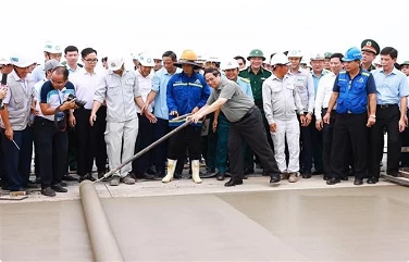 Prime Minister requests launch of emulation drive to complete Long Thanh airport project