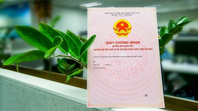 Trường hợp buộc phải đổi sang mẫu sổ đỏ mới từ ngày 1/1/2025