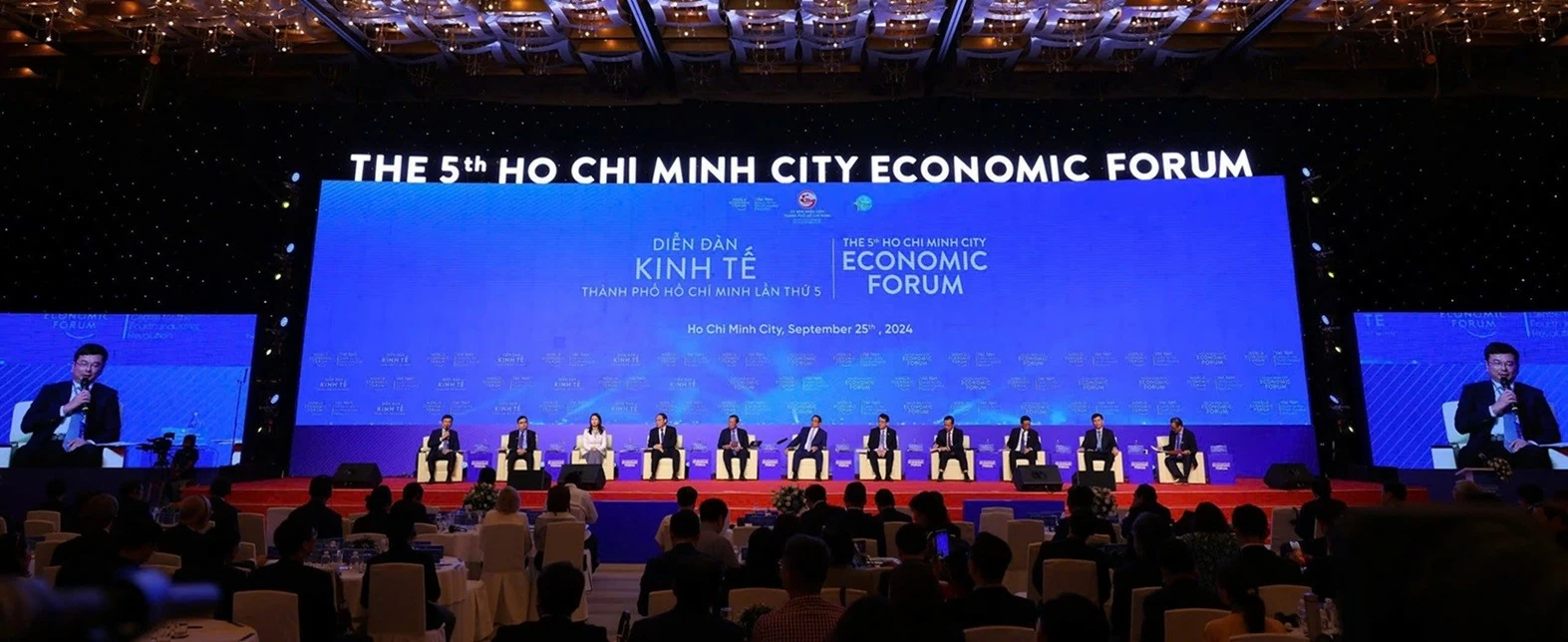 Diễn đàn Kinh tế TP. Hồ Chí Minh 2024: Thủ tướng Phạm Minh Chính đối thoại chính sách với địa phương, doanh nghiệp