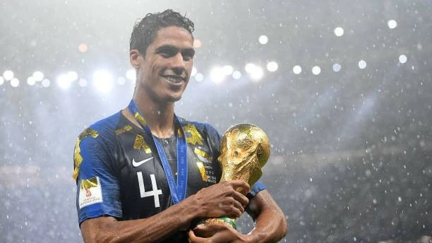 6 khoảnh khắc đáng nhớ nhất sự nghiệp Raphael Varane