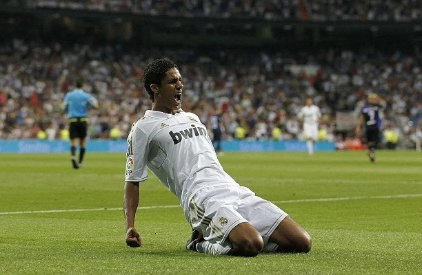 6 khoảnh khắc đáng nhớ nhất sự nghiệp Raphael Varane