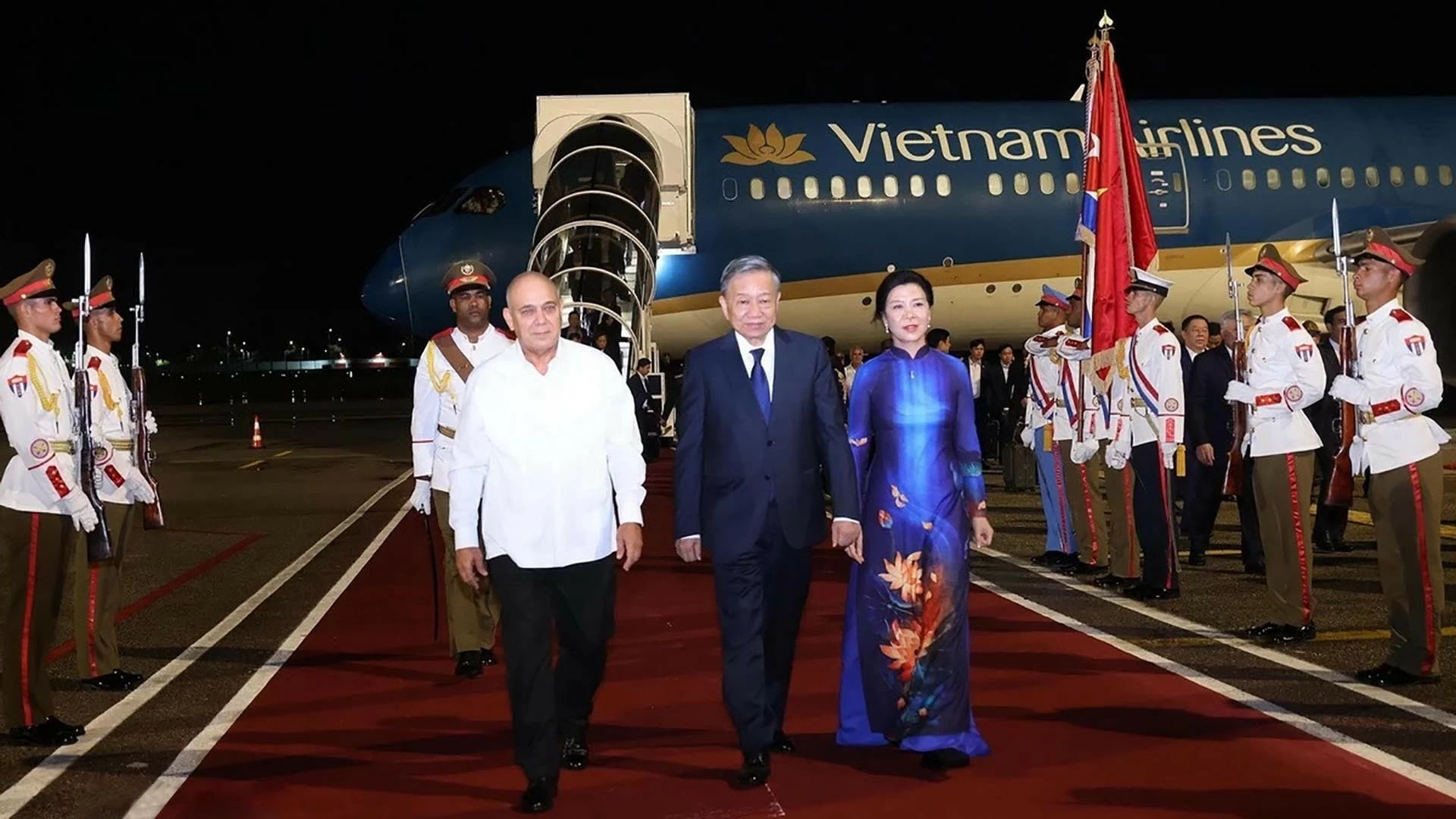 Tổng Bí thư, Chủ tịch nước Tô Lâm đến La Habana, bắt đầu chuyến thăm cấp Nhà nước tới Cuba