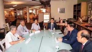 Party official meets with Communist Party USA in New York