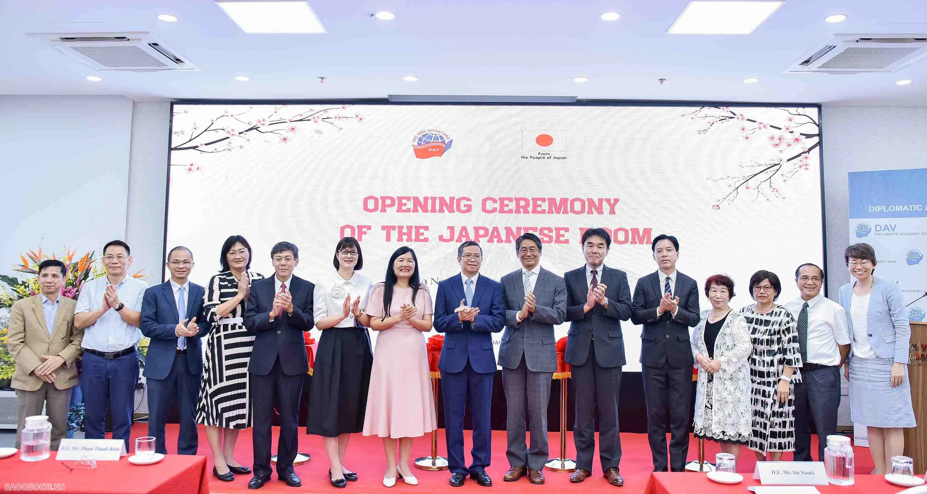 Opening ceremony of Japan Room at Diplomatic Academy