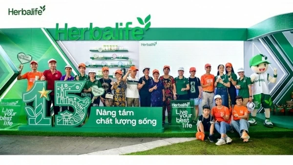 Herbalife Vietnam continues to encourage active lifestyles through VnEpxress Marathon Ha Long 2024