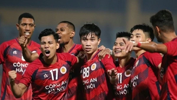 CLB Công an Hà Nội đại thắng 5 sao, dẫn đầu B ASEAN Club Championship