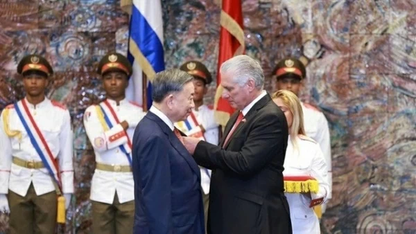 General Secretary, President To Lam was granted with Cuba’s highest honour