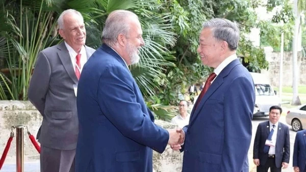 General Secretary, President To Lam meets with Cuban Prime Minister Manuel Marrero Cruz