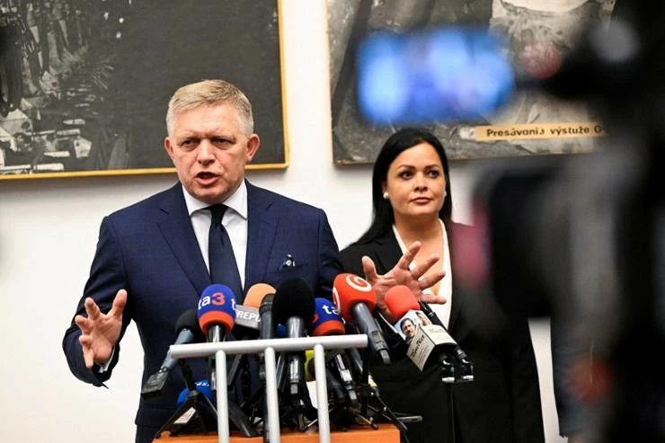 Thủ tướng Slovakia Robert Fico phát biểu trong chuyến thăm Handlova, thị trấn nơi một tay súng đã bắn ông vào tháng 5 trong một vụ ám sát bất thành, ngày 6/9/2024. (Nguồn: Reuters)