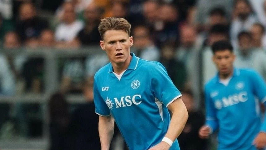 Napoli lên ngôi đầu Serie A, HLV Conte hết lời khen Scott McTominay