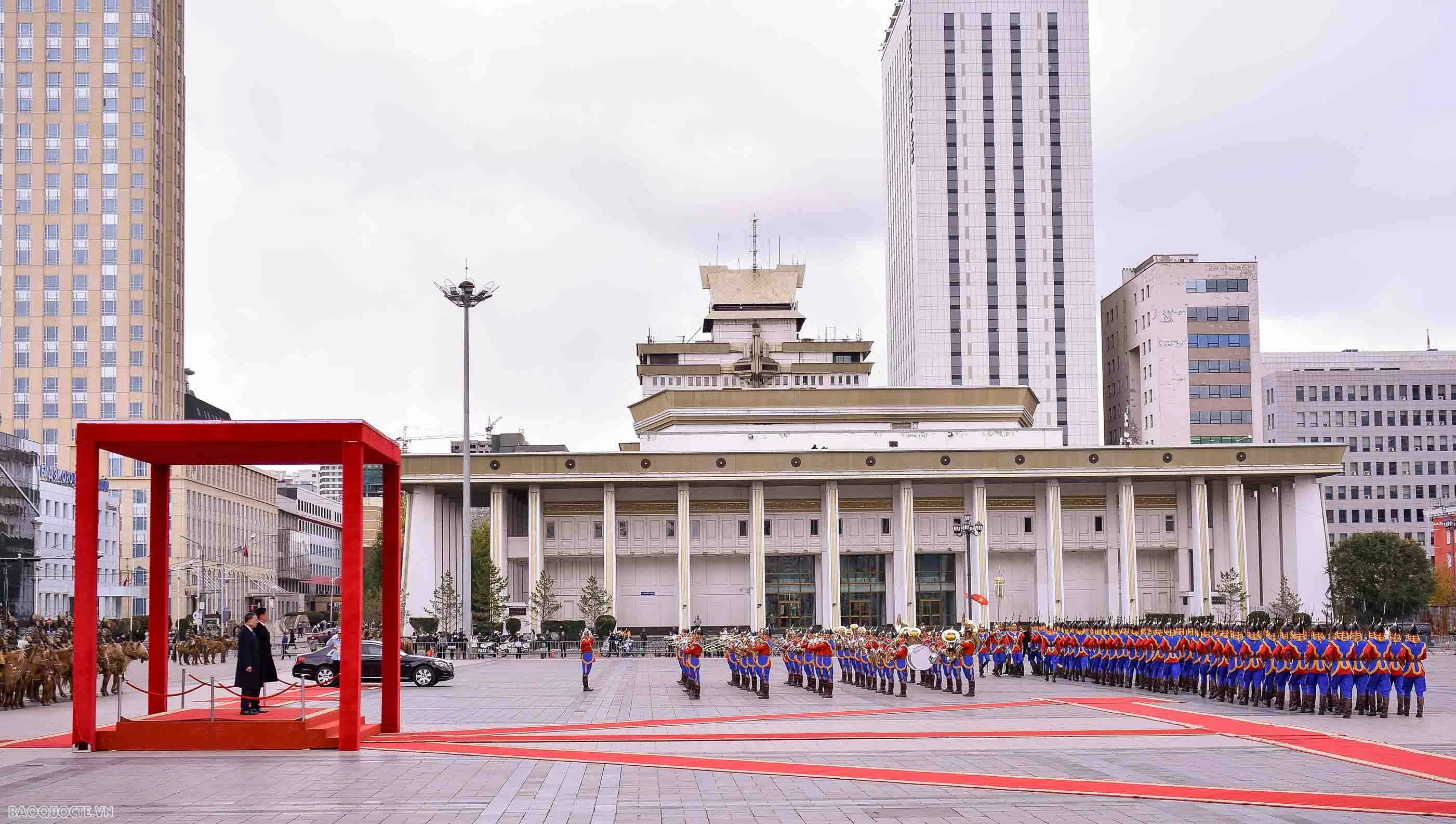 Lễ đón chính thức Tổng Bí thư, Chủ tịch nước Tô Lâm tại thủ đô Ulan Btor, Mông Cổ Lễ đón chính thức Tổng Bí thư, Chủ tịch nước Tô Lâm tại thủ đô Ulan Btor, Mông Cổ