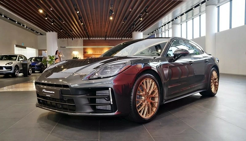 Cận cảnh Porsche Panamera 2024 vừa ra mắt tại Việt Nam, giá từ 6,42 tỷ đồng