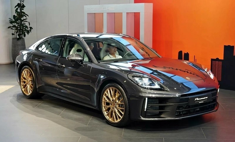 Porsche Panamera 2024 vừa ra mắt tại Việt Nam, giá bán từ 6,42 tỷ đồng