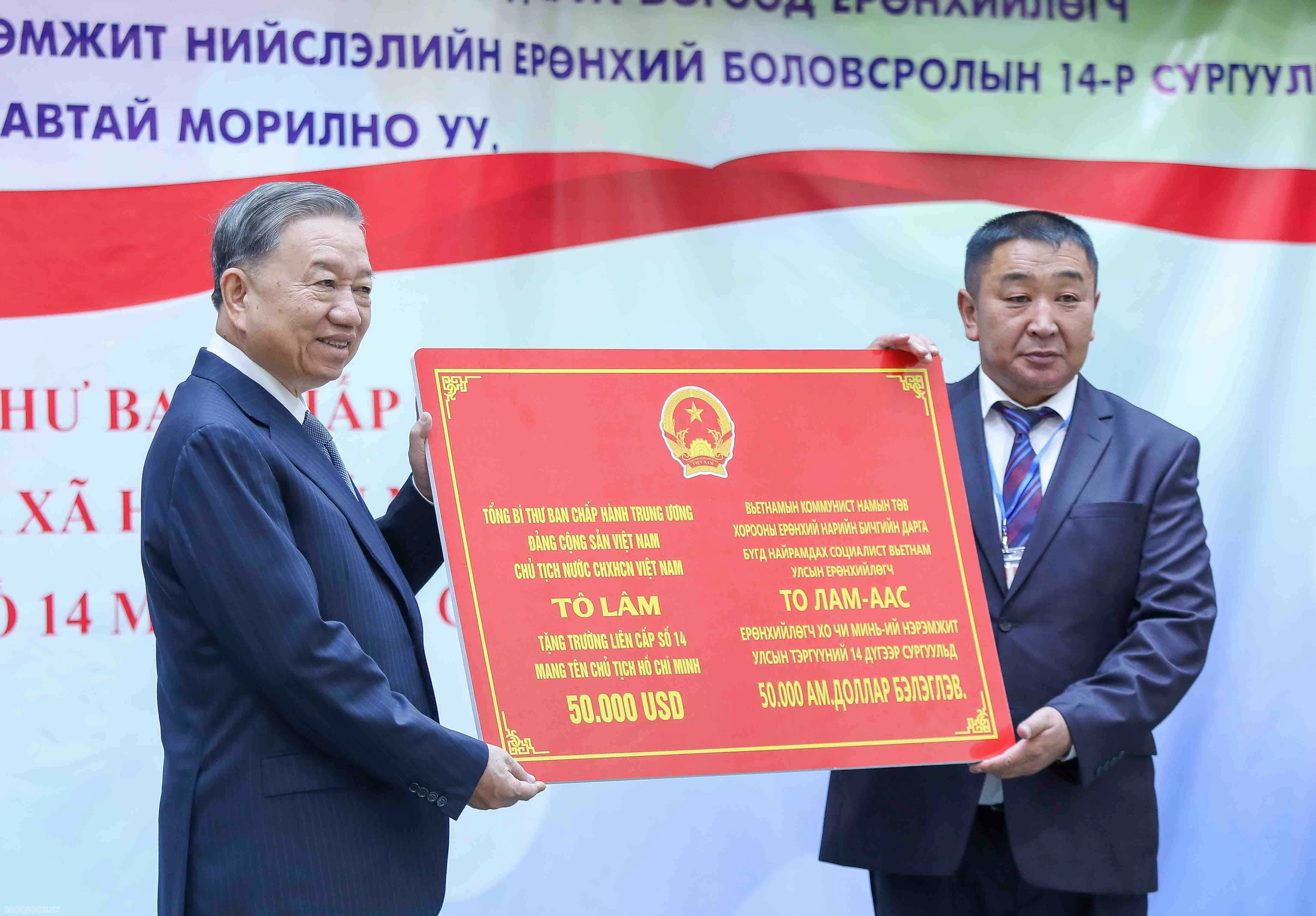 General Secretary, President To Lam visits school named after President Ho Chi Minh in Ulaanbaatar