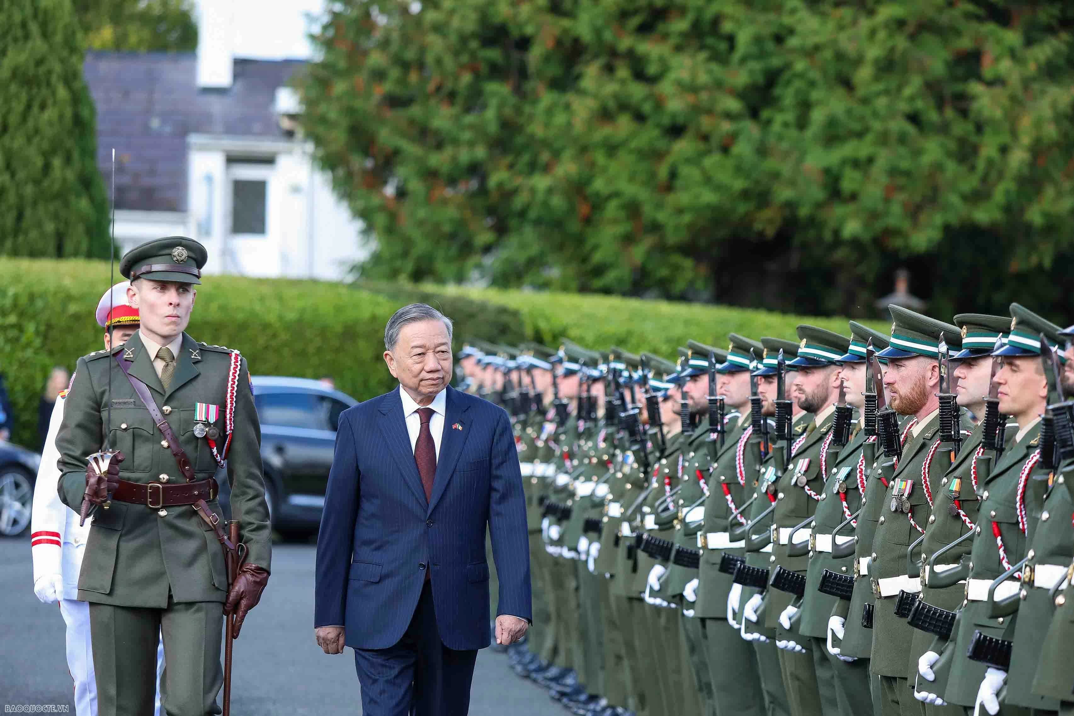 Lễ đón chính thức Tổng Bí thư, Chủ tịch nước Tô Lâm tại thủ đô Dublin, Ireland