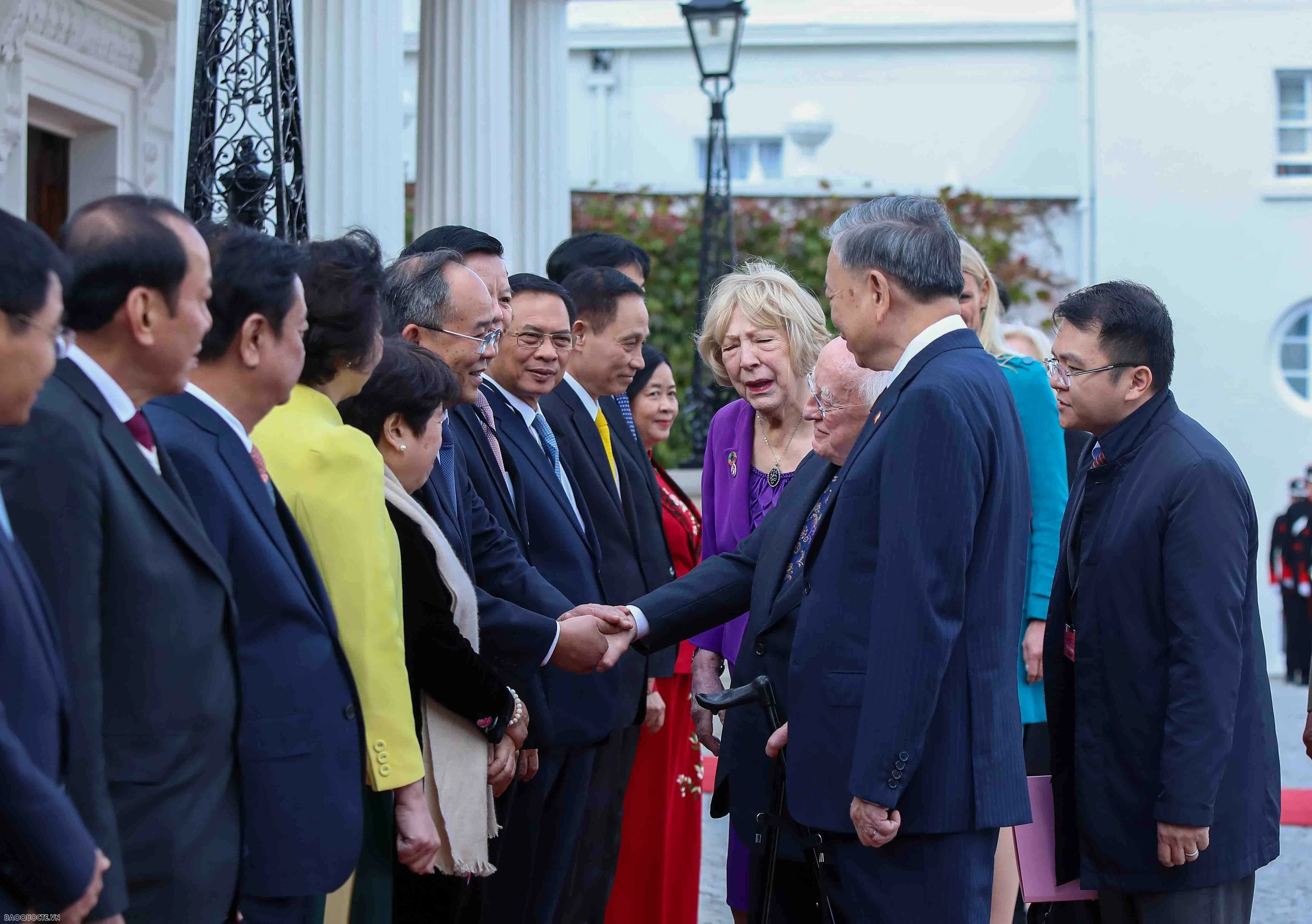 Lễ đón chính thức Tổng Bí thư, Chủ tịch nước Tô Lâm tại thủ đô Dublin, Ireland