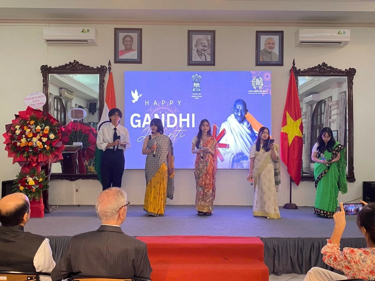 Arts peformances at the 155th birth anniversary of Mahatma Gandhi in Hanoi