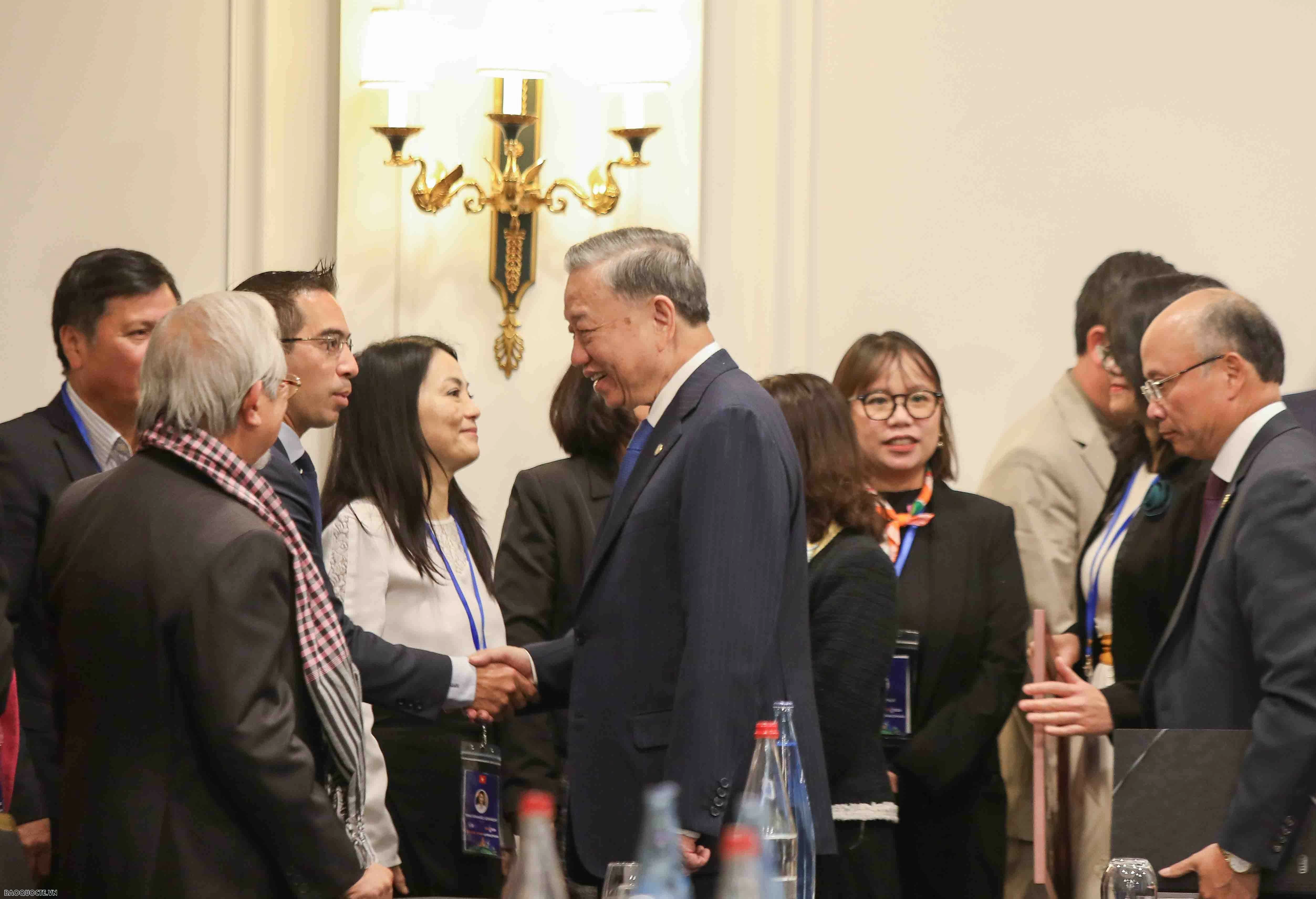 Trí thức kiều bào Cộng đồng Pháp ngữ hiến kế xây dựng đất nước với Tổng Bí thư, Chủ tịch nước Tô Lâm Trí thức kiều bào Cộng đồng Pháp ngữ hiến kế xây dựng đất nước với Tổng Bí thư, Chủ tịch nước Tô Lâm