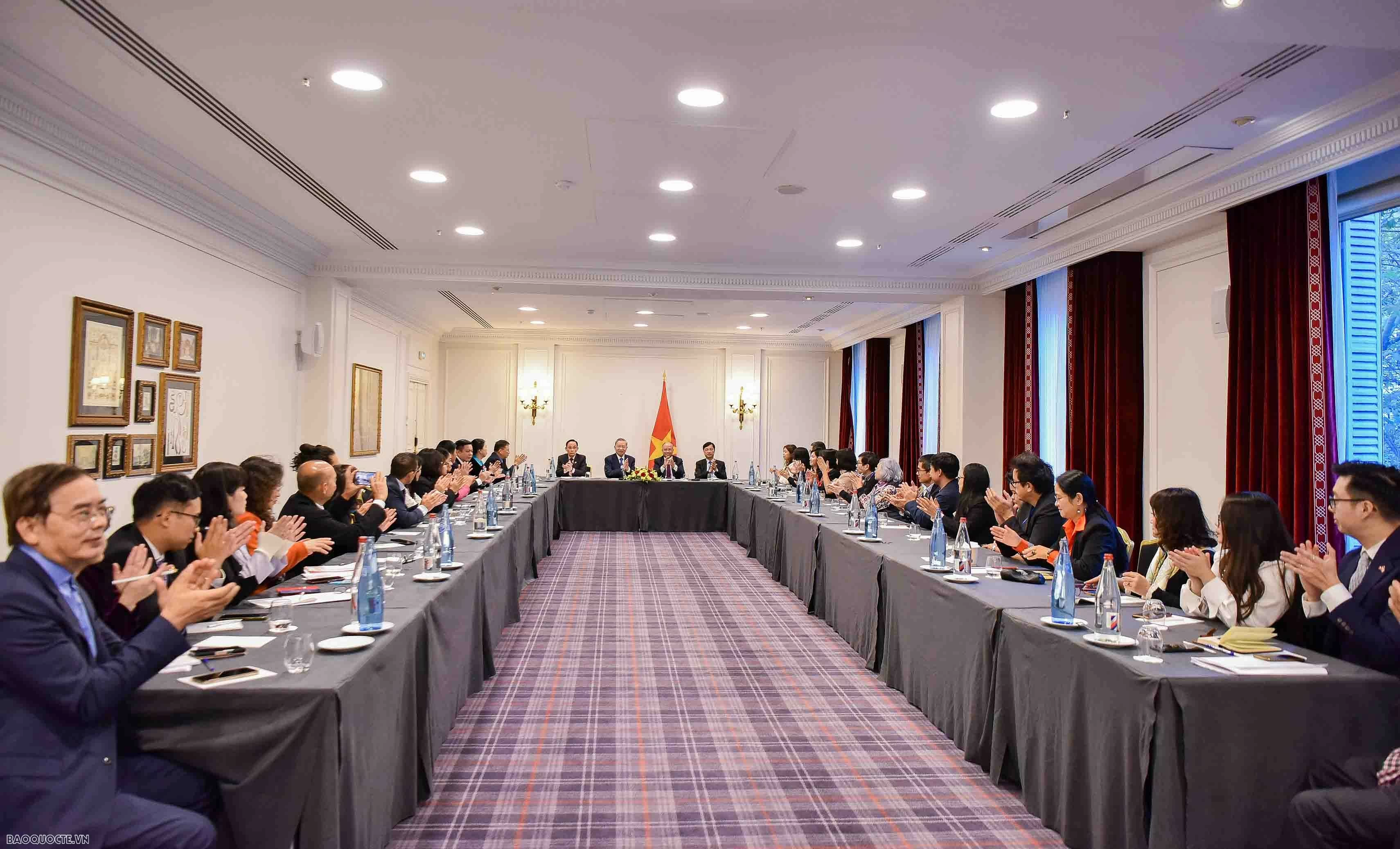 Trí thức kiều bào Cộng đồng Pháp ngữ hiến kế xây dựng đất nước với Tổng Bí thư, Chủ tịch nước Tô Lâm Trí thức kiều bào Cộng đồng Pháp ngữ hiến kế xây dựng đất nước với Tổng Bí thư, Chủ tịch nước Tô Lâm