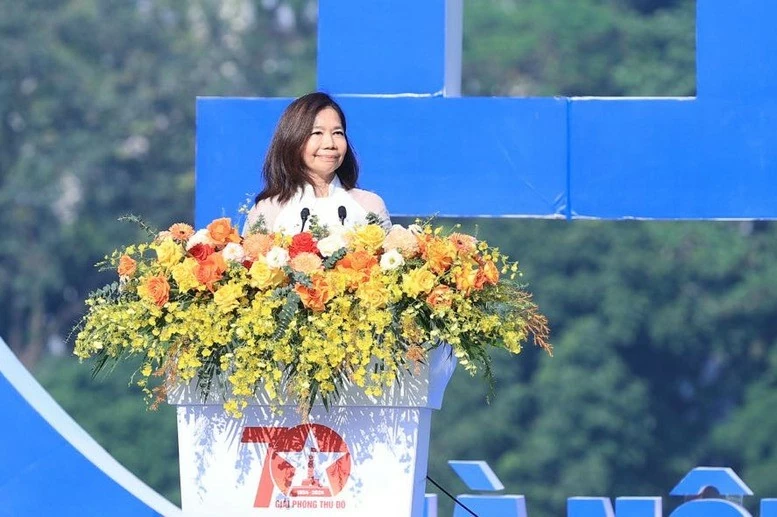 70 năm Ngày Giải phóng Thủ đô: Thủ tướng Phạm Minh Chính dự 'Ngày hội Văn hóa vì hòa bình' của Hà Nội 70 năm Ngày Giải phóng Thủ đô: Thủ tướng Phạm Minh Chính dự 'Ngày hội Văn hóa vì hòa bình' của Hà Nội