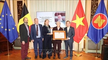 Late Belgian professor granted with Vietnam’s Friendship Order