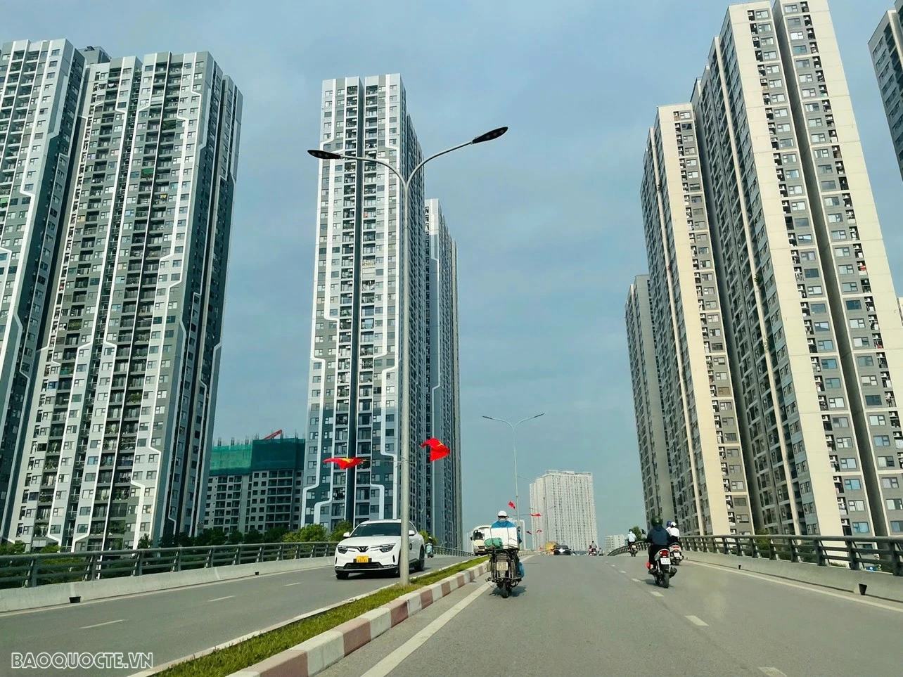 Tạo lập các điều kiện, nền tảng để Thủ đô Hà Nội bước vào giai đoạn phát triển mới Tạo lập các điều kiện, nền tảng để Thủ đô Hà Nội bước vào giai đoạn phát triển mới