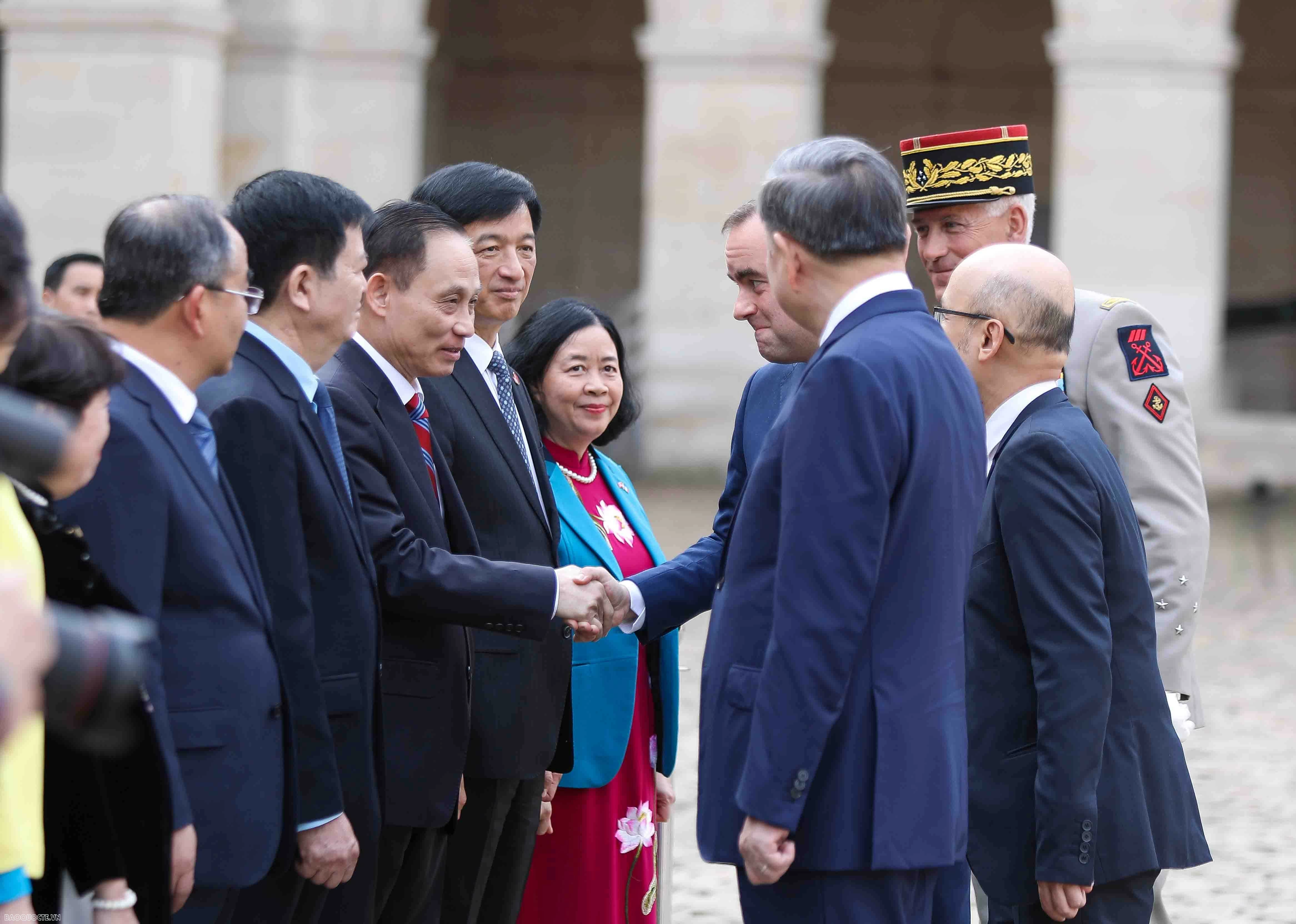 Lễ đón chính thức Tổng Bí thư, Chủ tịch nước Tô Lâm tại điện Invalides