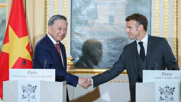 Vietnam, France adopted Joint Statement on elevation of bilateral ties to Comprehensive Strategic Partnership