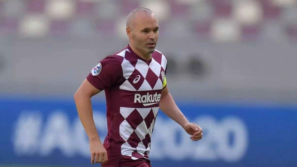 Tiền vệ Andres Iniesta xúc động tuyên bố giải nghệ ở tuổi 40