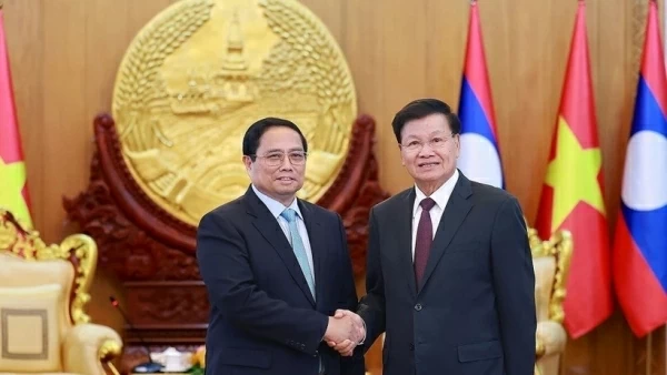 PM Pham Minh Chinh meets with General Secretary, President of Laos ahead of ASEAN Summits