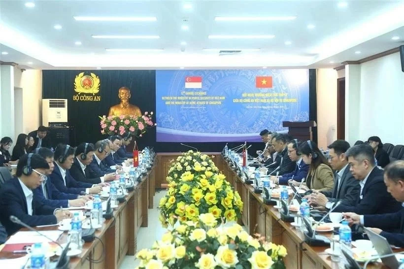 Public Security Ministry, Singapore’s Home Affairs Ministry hold Deputy Ministerial meeting in Hanoi