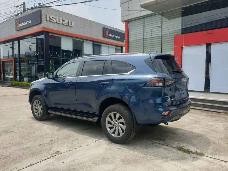 Isuzu Mu-X thuộc nhóm CUV cỡ D