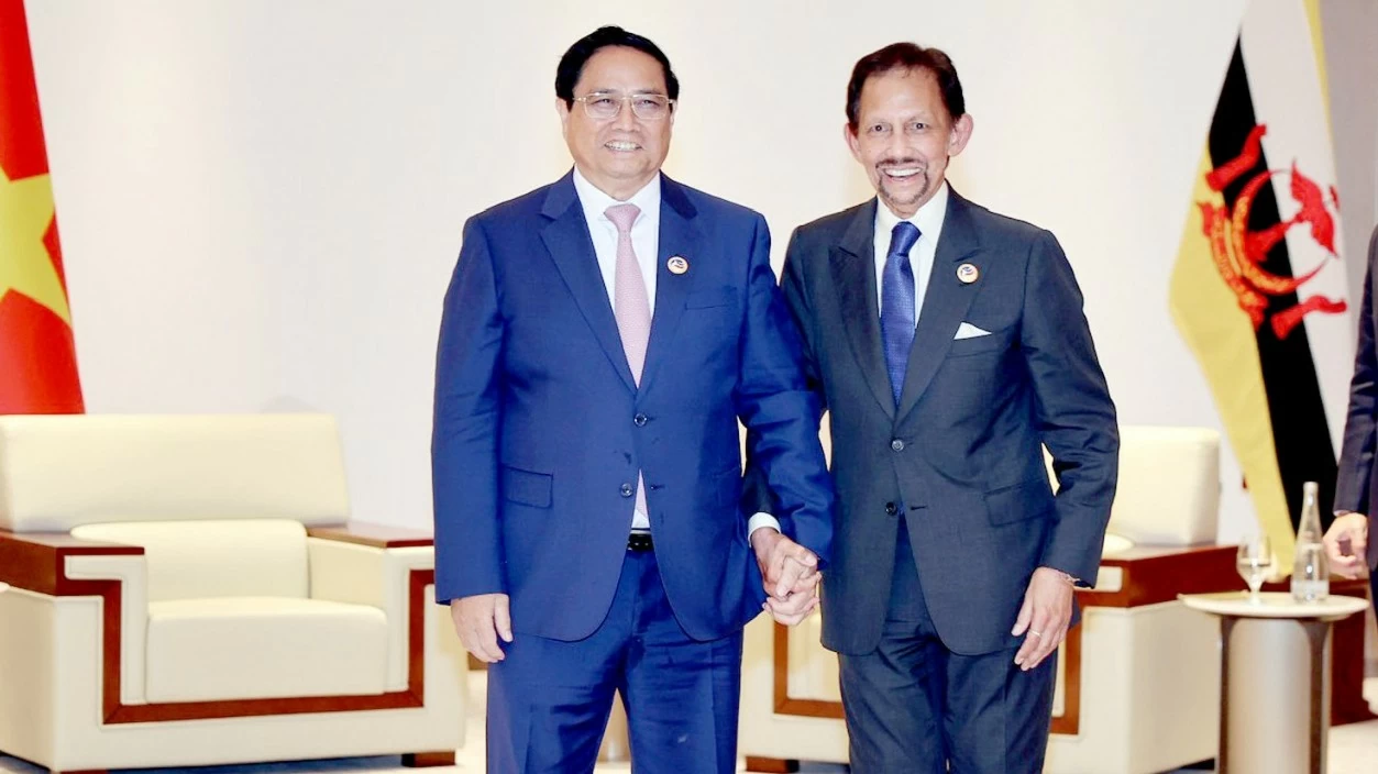 PM Pham Minh Chinh meets with Sultan of Brunei Haji Hassanal Bolkiah