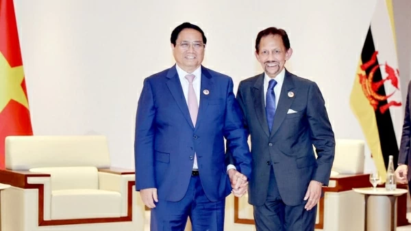 PM Pham Minh Chinh meets with Sultan of Brunei Haji Hassanal Bolkiah