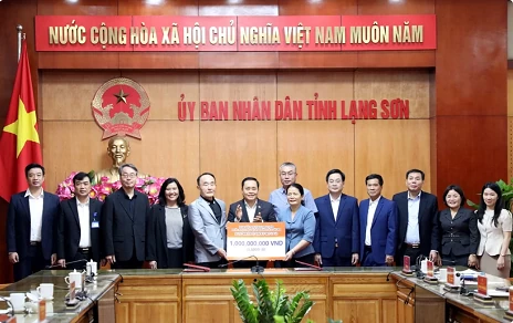 RoK volunteer association supports Lang Son's Typhoon Yagi victims