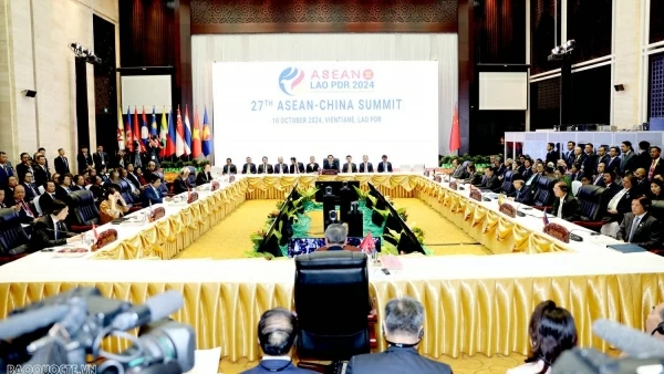 PM Pham Minh Chinh attends ASEAN - China, ASEAN - RoK Summits