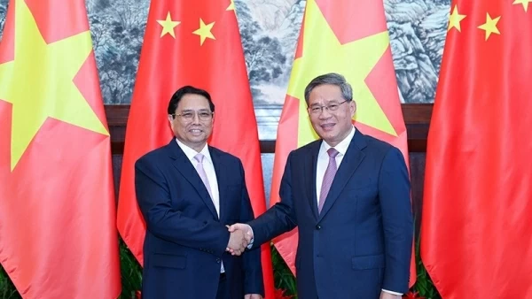 Vietnam-China relationship advancing in profound, extensive, sustainable direction: Op-Ed