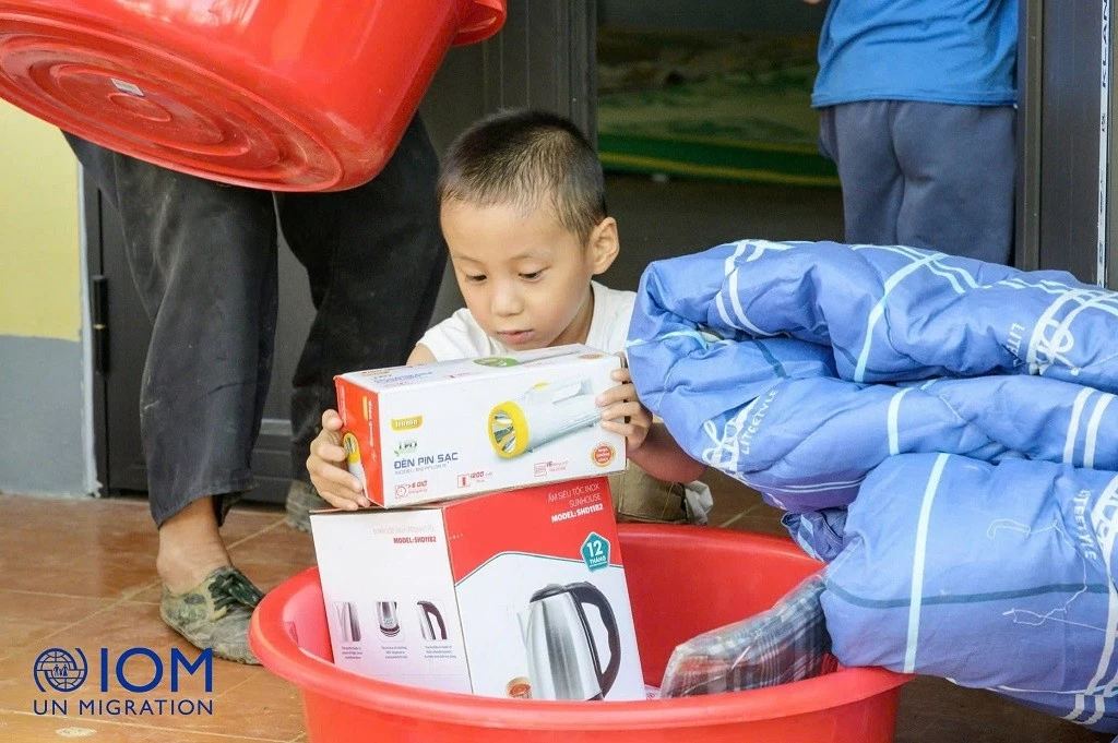 Japan provides 2 million USD in urgent support to UNICEF and IOM for typhoon relief in Vietnam