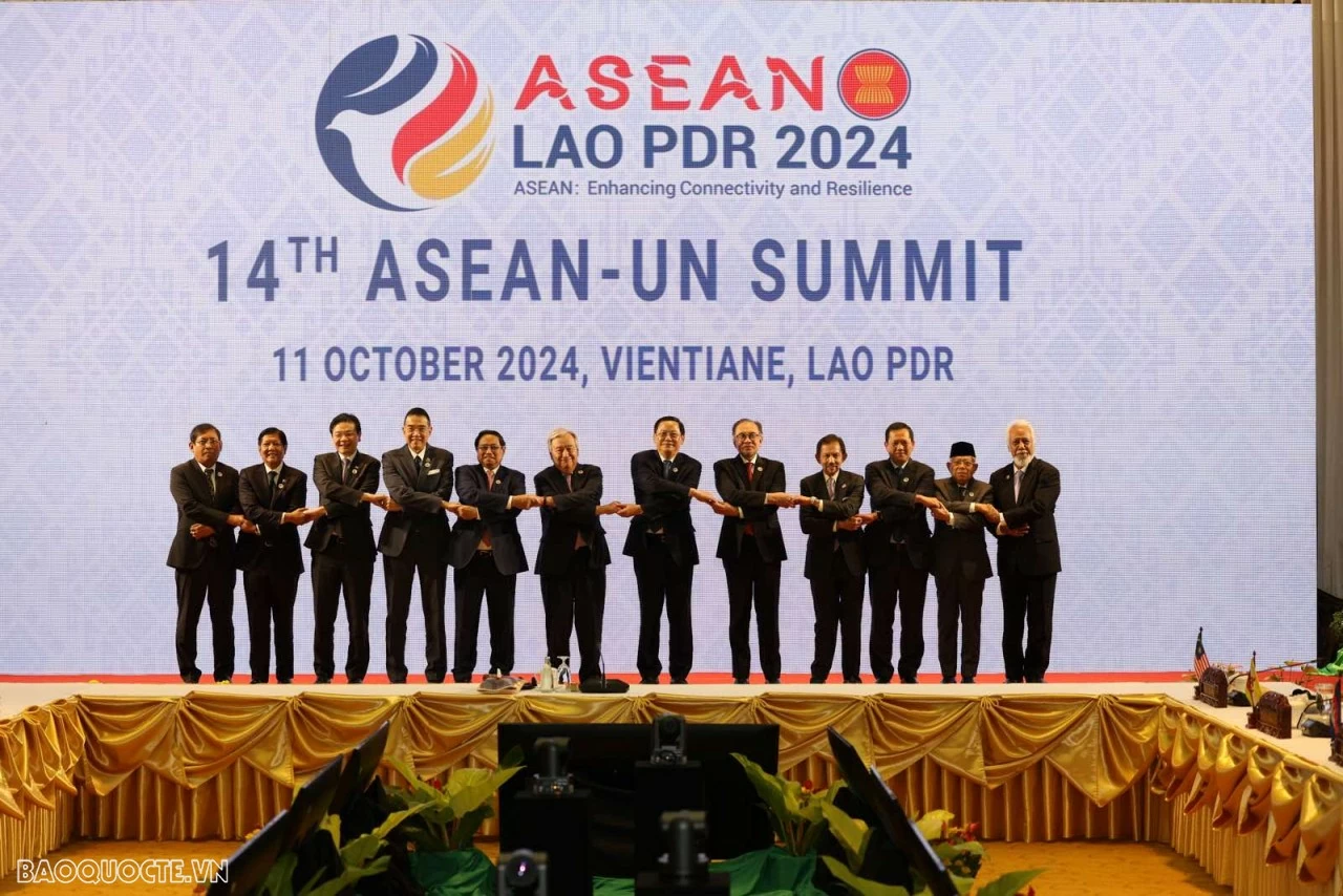 PM Pham Minh Chinh delivers speeches at East Asia, ASEAN-UN summits