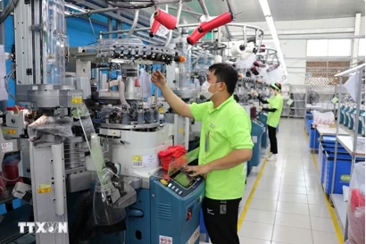 RoK companies step up investment in hi-tech industries in Vietnam